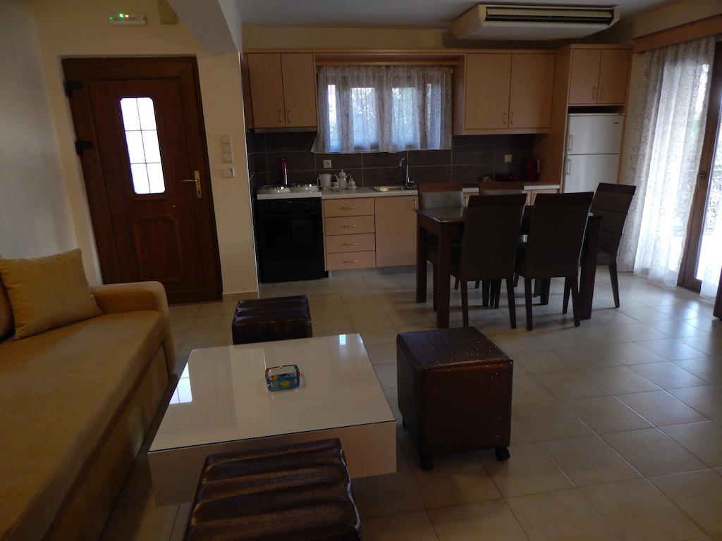 Sofia Apartments Сивота Экстерьер фото